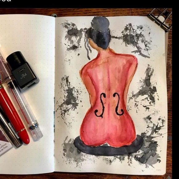 Meet your posher, Monica🌿 - Picture 13 of 15